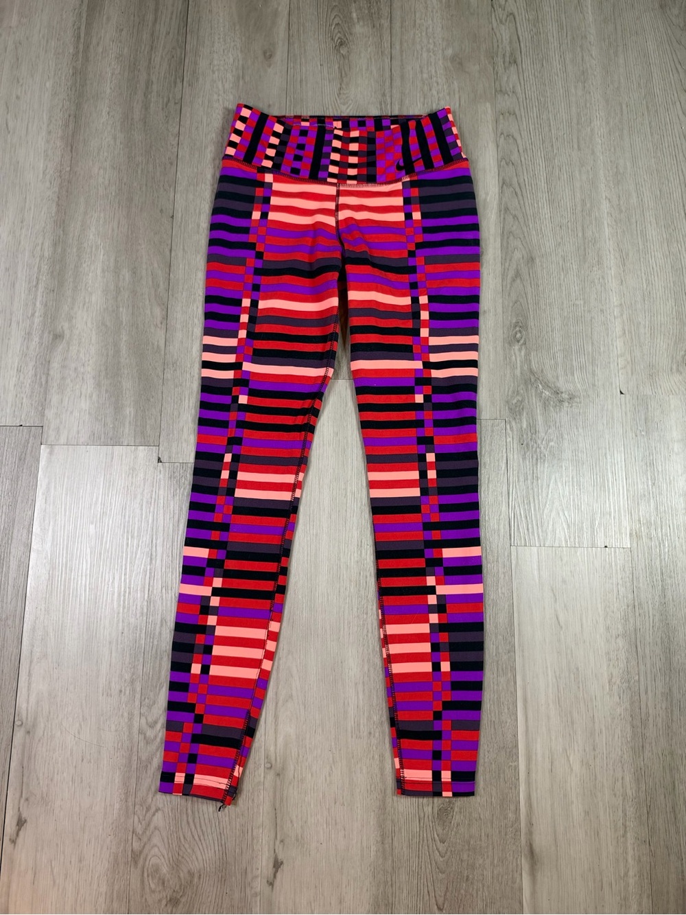 Nike Dri-FIT Purple Red Black Striped Geometric Ankle Leggings Size S
